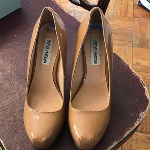 Steve Madden pumps